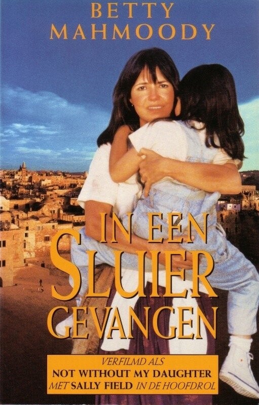 MAHMOODY - IN EEN SLUIER GEVANGEN
